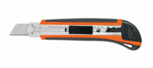 NAVAJA (CUTTER) CON ALMA METALICA DE 6"